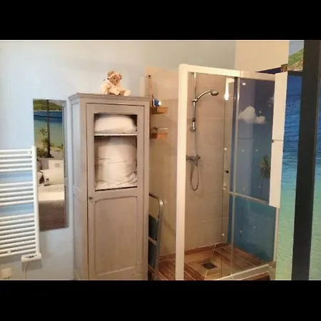 Palace Le Bonheur تروفيي سور مير