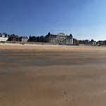 アパート Palace Le Bonheur トルヴィル＝シュル＝メール