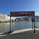 Palace Le Bonheur *