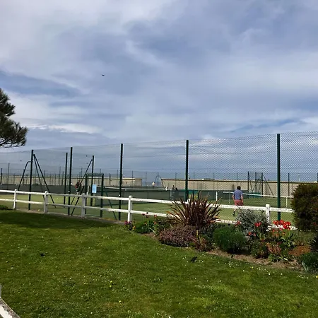 Palace Le Bonheur *