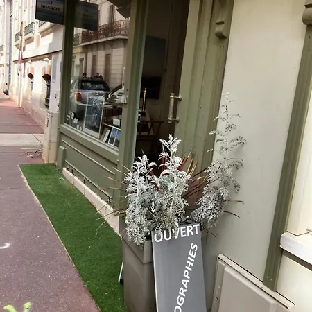 Palace Le Bonheur Apartment *