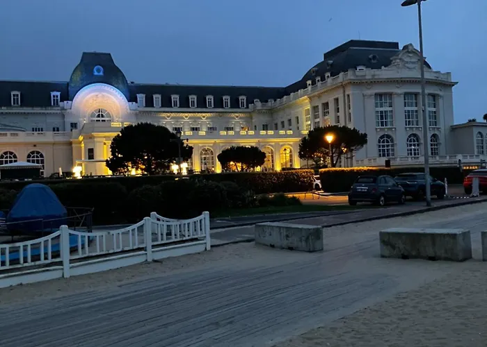 Palace Le Bonheur شقة تروفيي سور مير