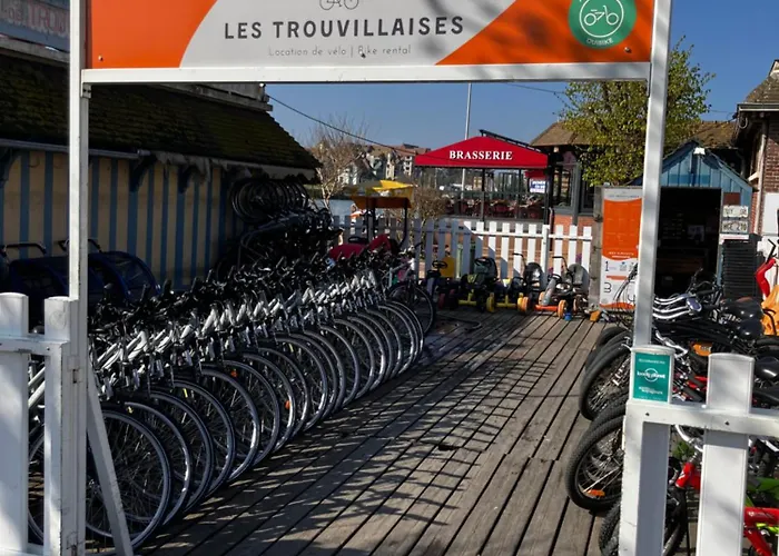 Palace Le Bonheur Apartmán *